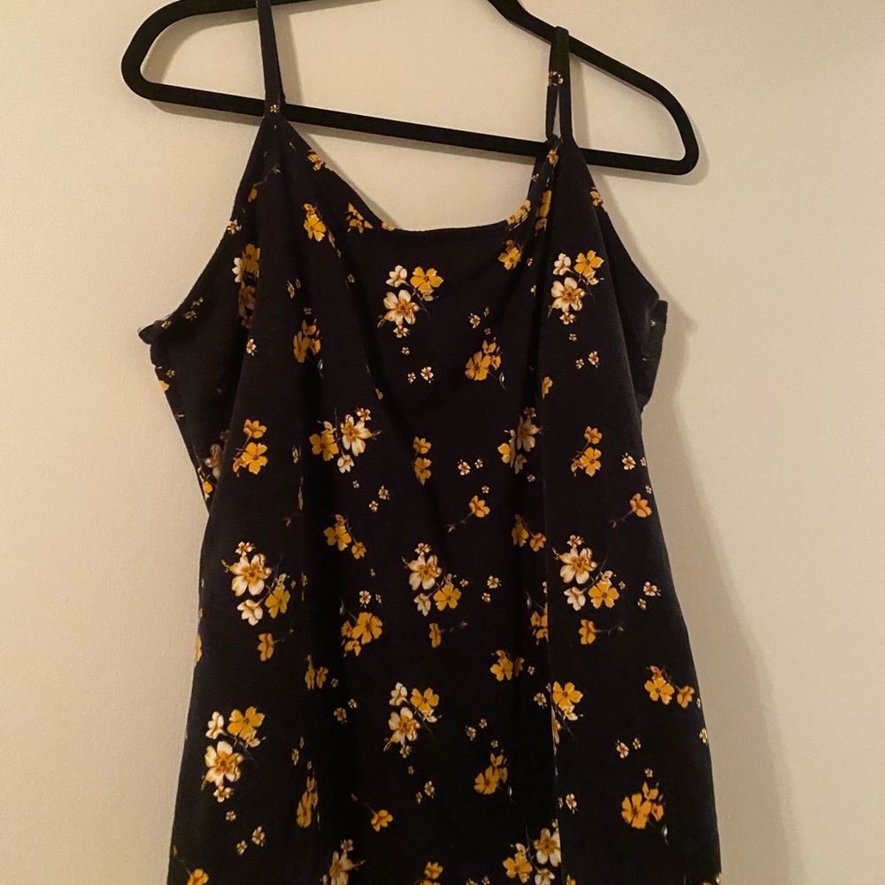 Floral print torrid foxy cami size 3